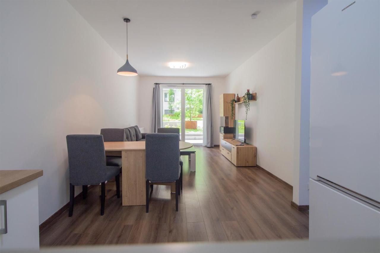 Corvin Modern Two Bedroom Apartment Free Parking Будапешт Экстерьер фото