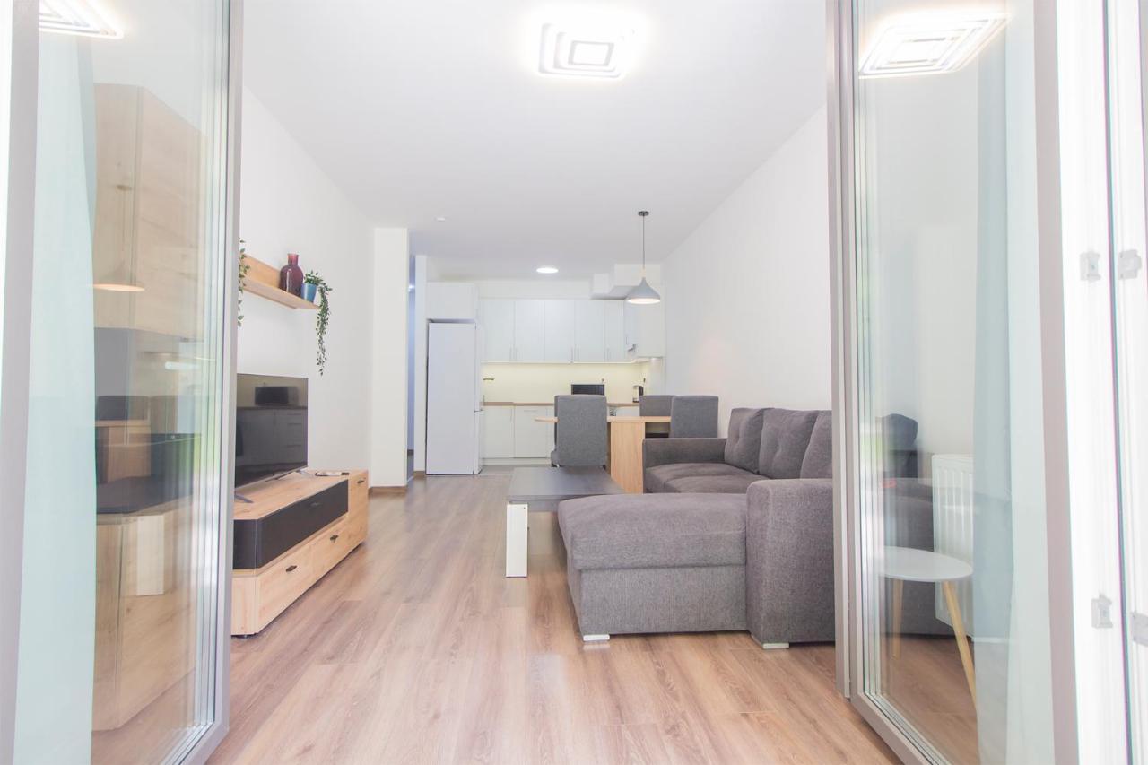 Corvin Modern Two Bedroom Apartment Free Parking Будапешт Экстерьер фото