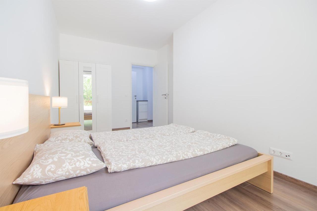 Corvin Modern Two Bedroom Apartment Free Parking Будапешт Экстерьер фото