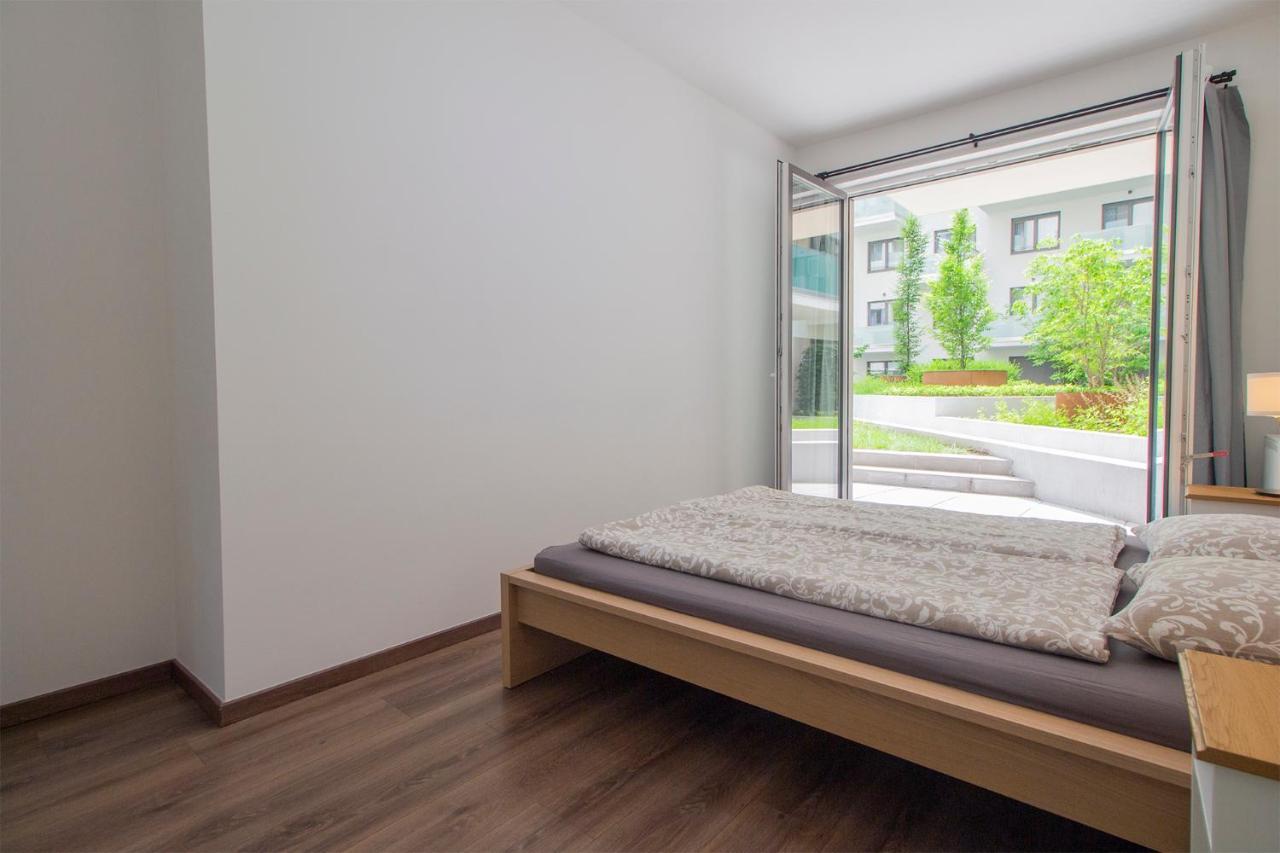 Corvin Modern Two Bedroom Apartment Free Parking Будапешт Экстерьер фото